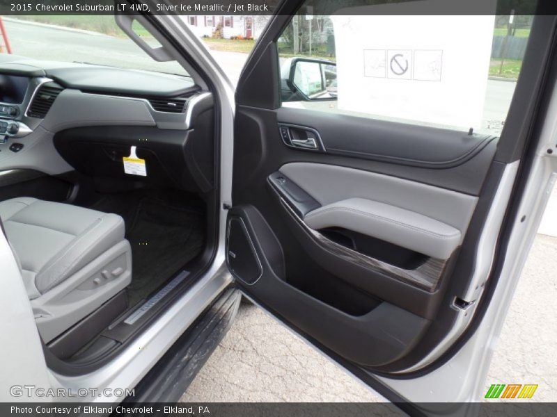 Silver Ice Metallic / Jet Black 2015 Chevrolet Suburban LT 4WD