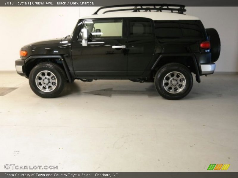 Black / Dark Charcoal 2013 Toyota FJ Cruiser 4WD