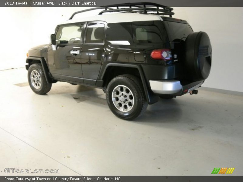 Black / Dark Charcoal 2013 Toyota FJ Cruiser 4WD