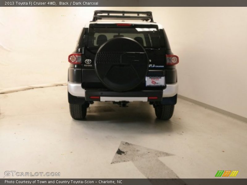 Black / Dark Charcoal 2013 Toyota FJ Cruiser 4WD