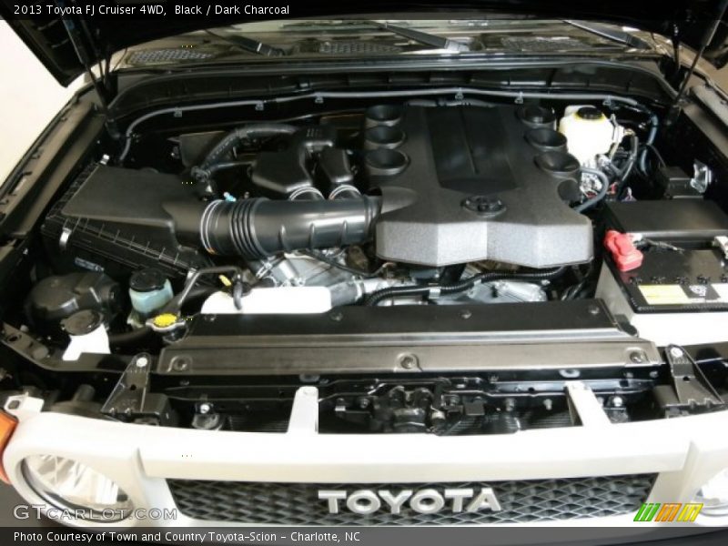 Black / Dark Charcoal 2013 Toyota FJ Cruiser 4WD