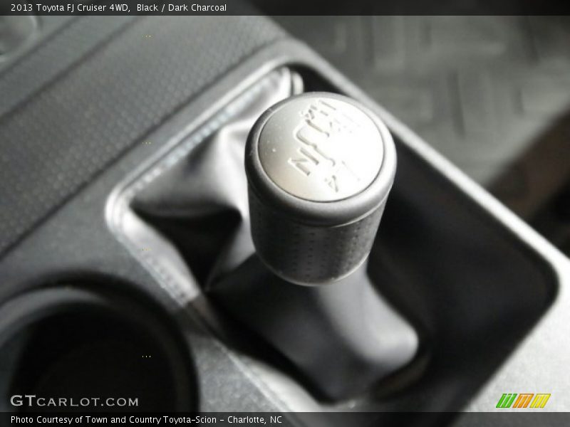 Black / Dark Charcoal 2013 Toyota FJ Cruiser 4WD