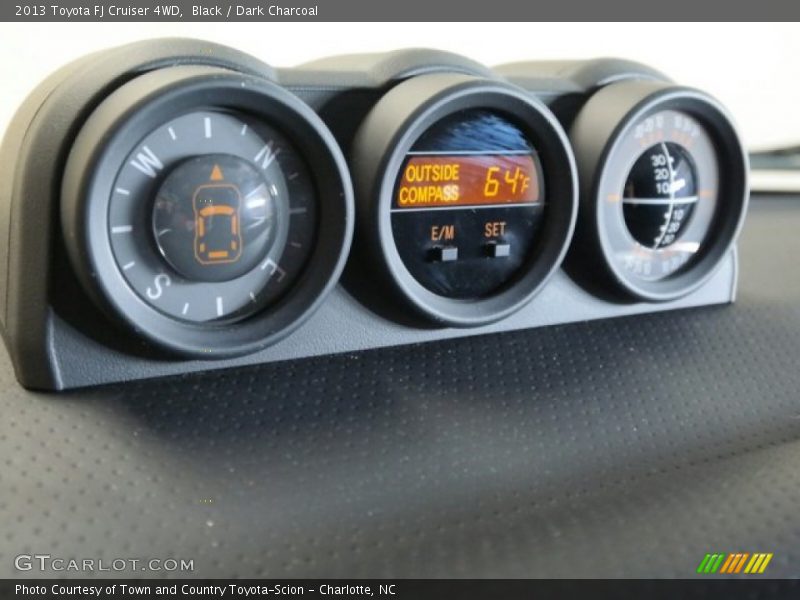 Black / Dark Charcoal 2013 Toyota FJ Cruiser 4WD
