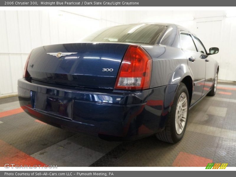 Midnight Blue Pearlcoat / Dark Slate Gray/Light Graystone 2006 Chrysler 300