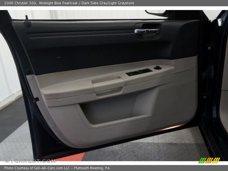 Midnight Blue Pearlcoat / Dark Slate Gray/Light Graystone 2006 Chrysler 300