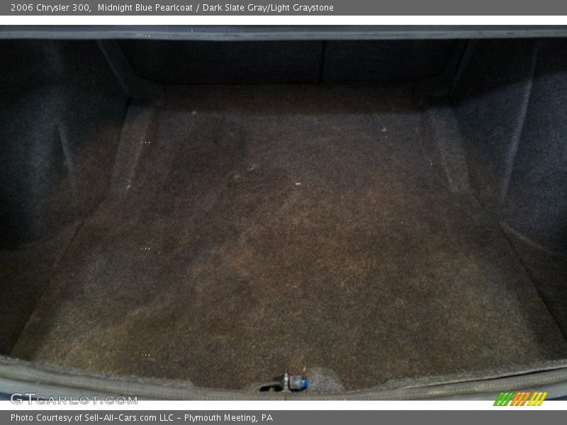 Midnight Blue Pearlcoat / Dark Slate Gray/Light Graystone 2006 Chrysler 300