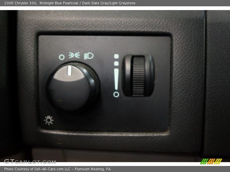 Midnight Blue Pearlcoat / Dark Slate Gray/Light Graystone 2006 Chrysler 300