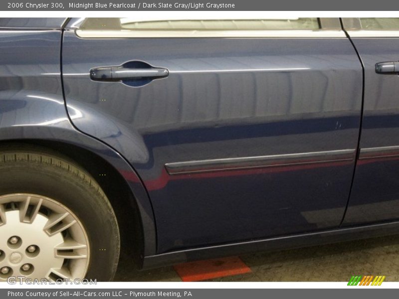 Midnight Blue Pearlcoat / Dark Slate Gray/Light Graystone 2006 Chrysler 300