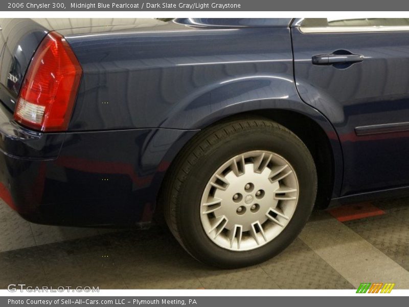 Midnight Blue Pearlcoat / Dark Slate Gray/Light Graystone 2006 Chrysler 300