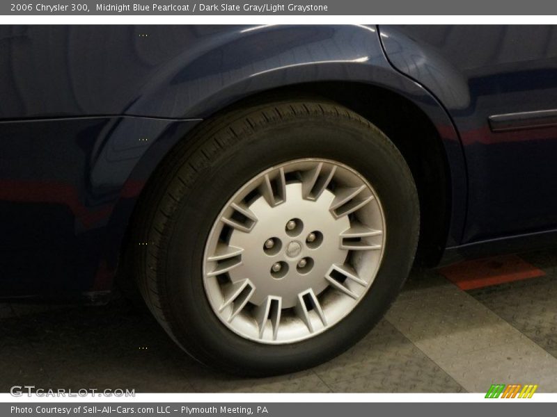 Midnight Blue Pearlcoat / Dark Slate Gray/Light Graystone 2006 Chrysler 300