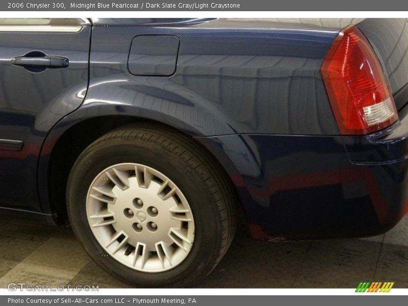 Midnight Blue Pearlcoat / Dark Slate Gray/Light Graystone 2006 Chrysler 300