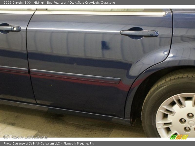 Midnight Blue Pearlcoat / Dark Slate Gray/Light Graystone 2006 Chrysler 300