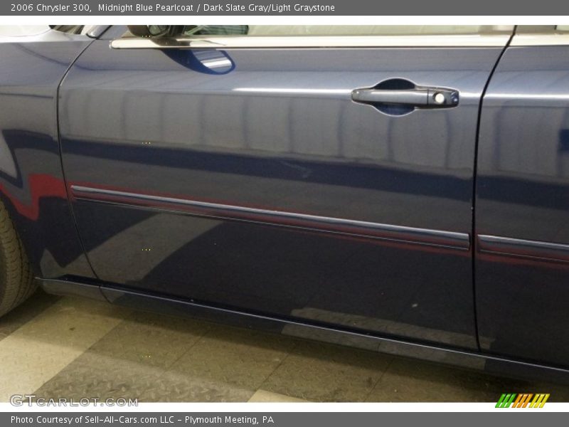 Midnight Blue Pearlcoat / Dark Slate Gray/Light Graystone 2006 Chrysler 300