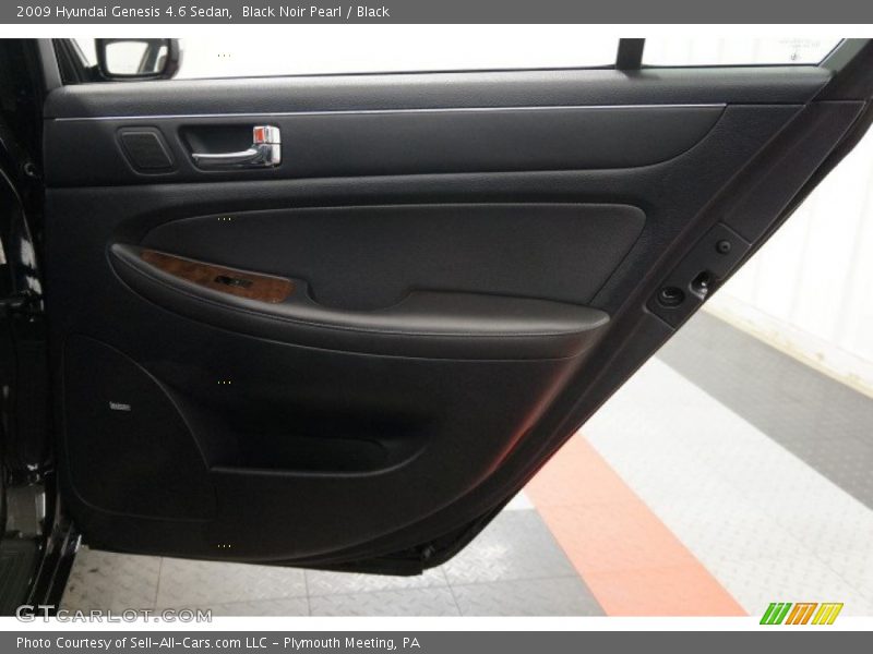 Black Noir Pearl / Black 2009 Hyundai Genesis 4.6 Sedan