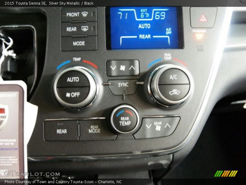Silver Sky Metallic / Black 2015 Toyota Sienna SE