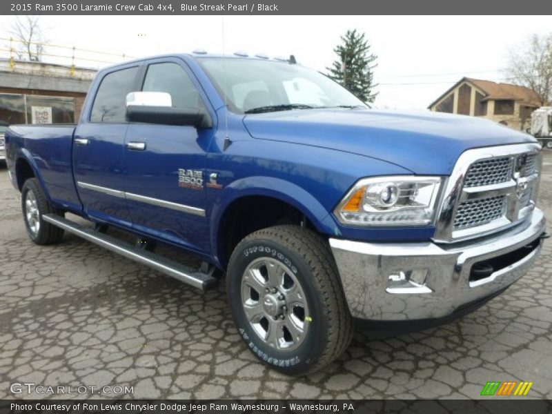 Front 3/4 View of 2015 3500 Laramie Crew Cab 4x4