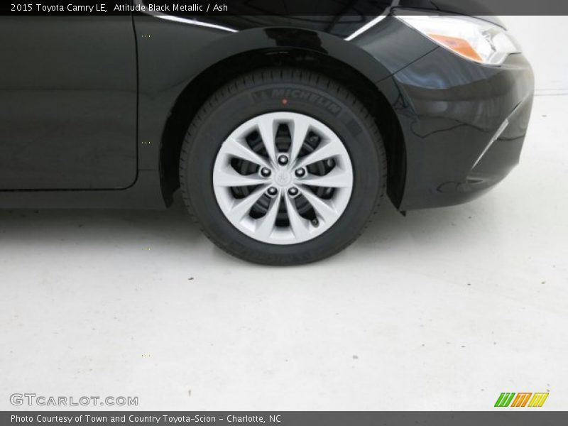 Attitude Black Metallic / Ash 2015 Toyota Camry LE