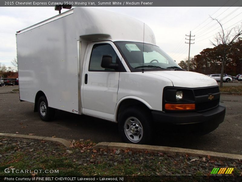 Front 3/4 View of 2015 Express Cutaway 3500 Moving Van