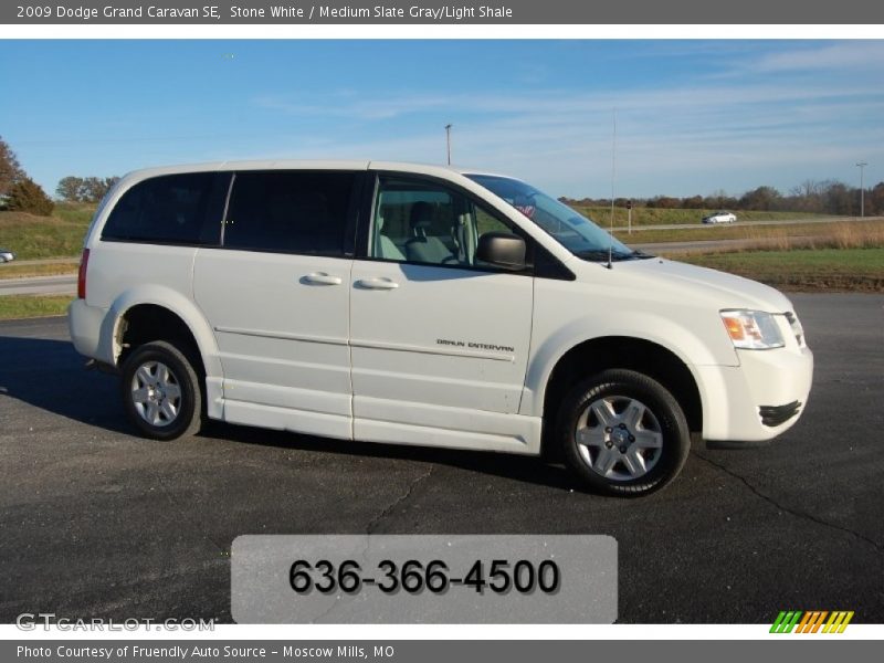 Stone White / Medium Slate Gray/Light Shale 2009 Dodge Grand Caravan SE
