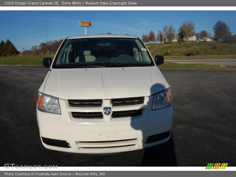 Stone White / Medium Slate Gray/Light Shale 2009 Dodge Grand Caravan SE
