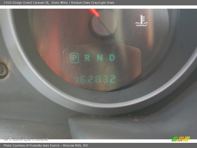 Stone White / Medium Slate Gray/Light Shale 2009 Dodge Grand Caravan SE