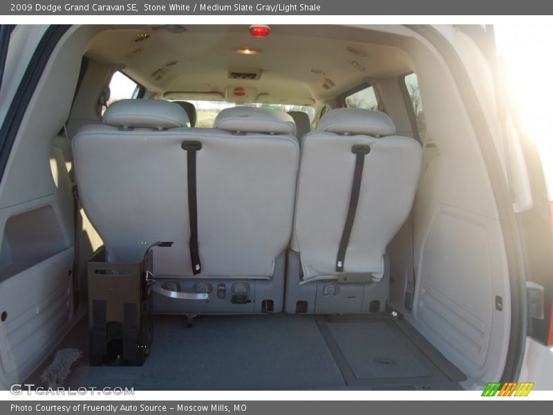 Stone White / Medium Slate Gray/Light Shale 2009 Dodge Grand Caravan SE
