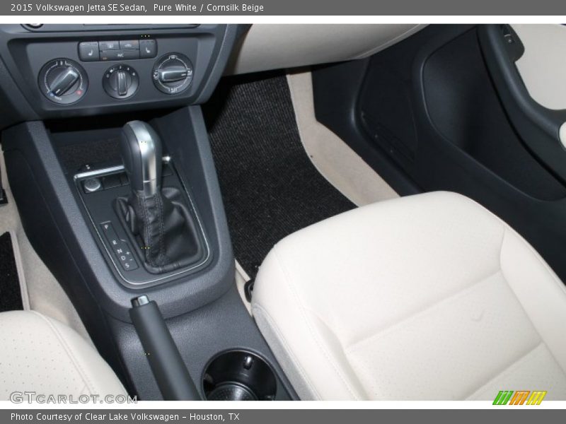 Pure White / Cornsilk Beige 2015 Volkswagen Jetta SE Sedan