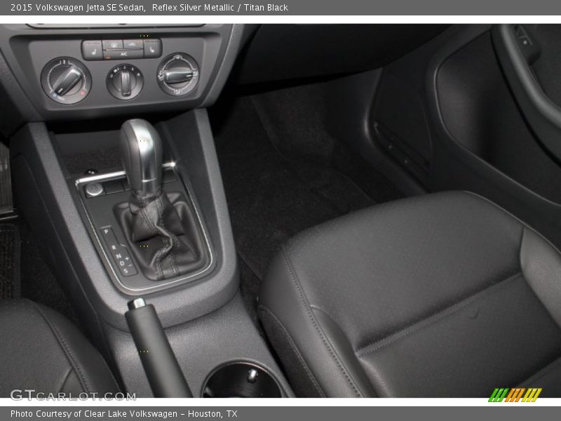 Reflex Silver Metallic / Titan Black 2015 Volkswagen Jetta SE Sedan