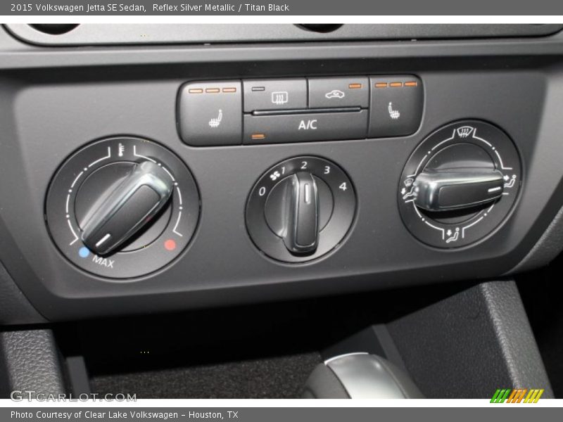 Controls of 2015 Jetta SE Sedan