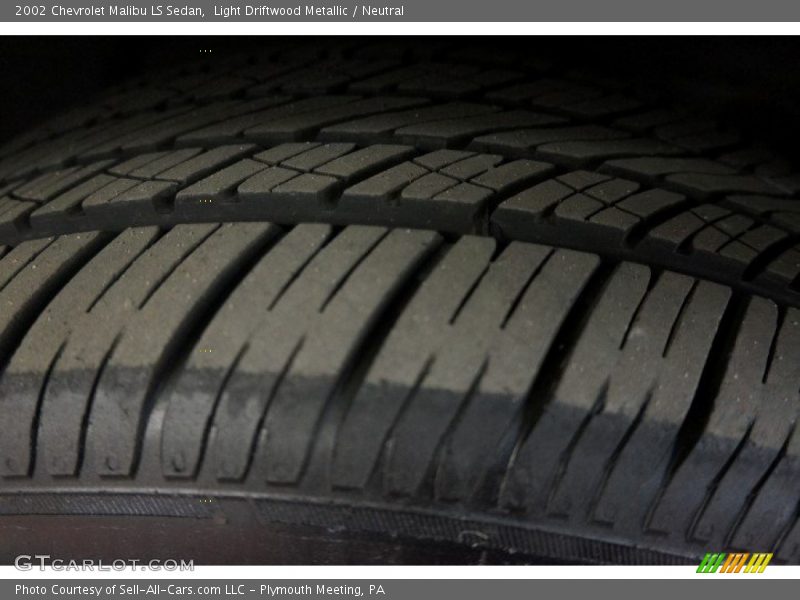 Light Driftwood Metallic / Neutral 2002 Chevrolet Malibu LS Sedan