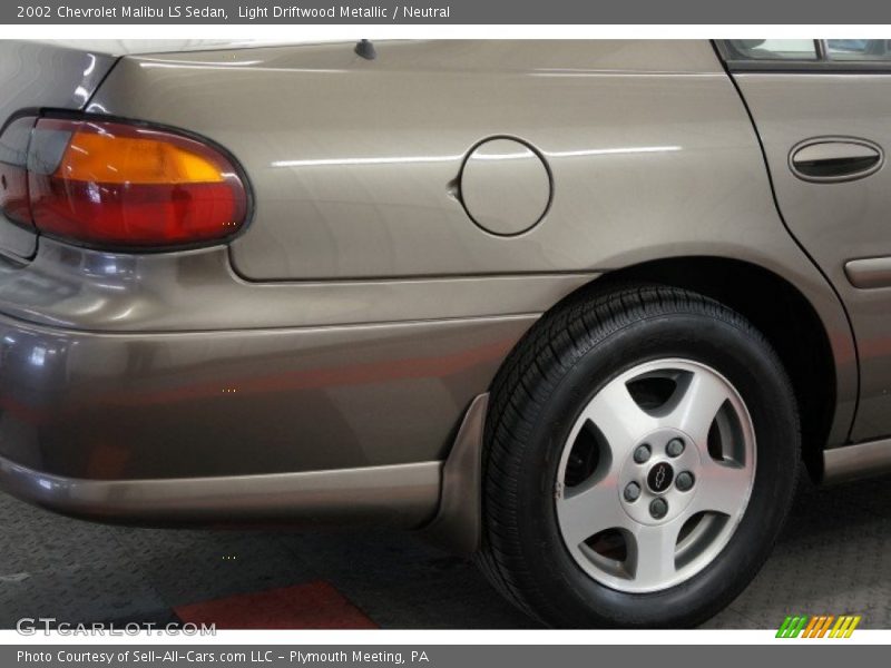 Light Driftwood Metallic / Neutral 2002 Chevrolet Malibu LS Sedan