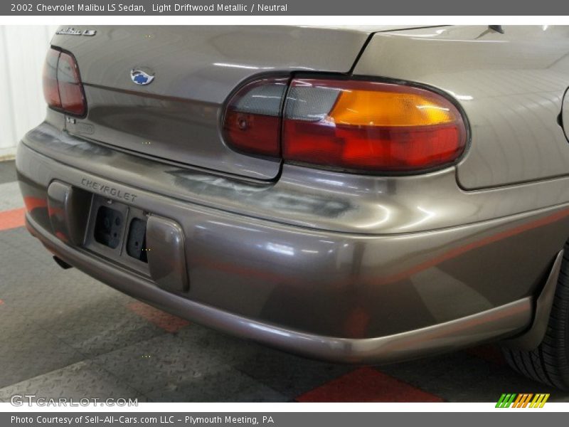 Light Driftwood Metallic / Neutral 2002 Chevrolet Malibu LS Sedan