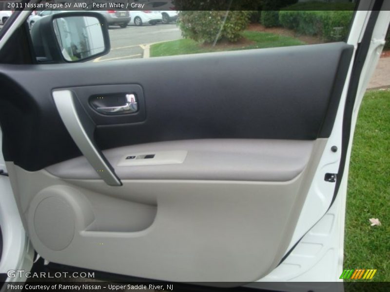 Pearl White / Gray 2011 Nissan Rogue SV AWD