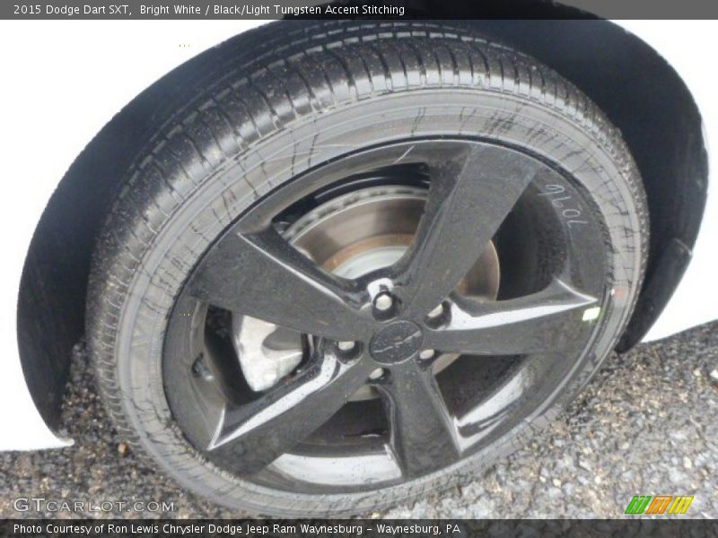 Bright White / Black/Light Tungsten Accent Stitching 2015 Dodge Dart SXT