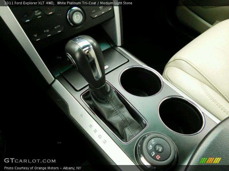 White Platinum Tri-Coat / Medium Light Stone 2011 Ford Explorer XLT 4WD