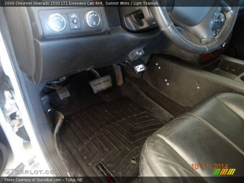 Summit White / Light Titanium 2009 Chevrolet Silverado 1500 LTZ Extended Cab 4x4