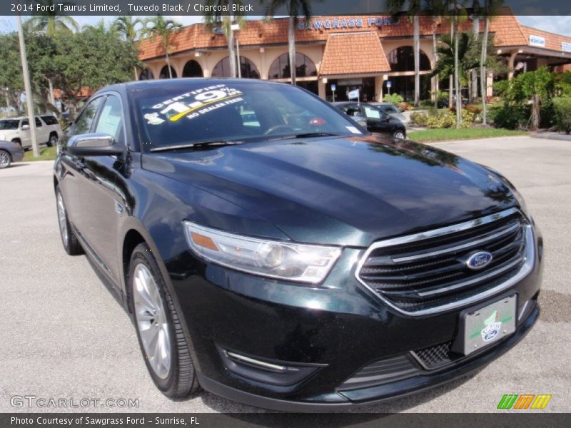 Tuxedo Black / Charcoal Black 2014 Ford Taurus Limited