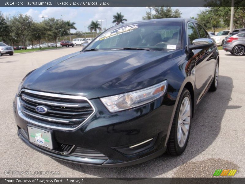 Tuxedo Black / Charcoal Black 2014 Ford Taurus Limited