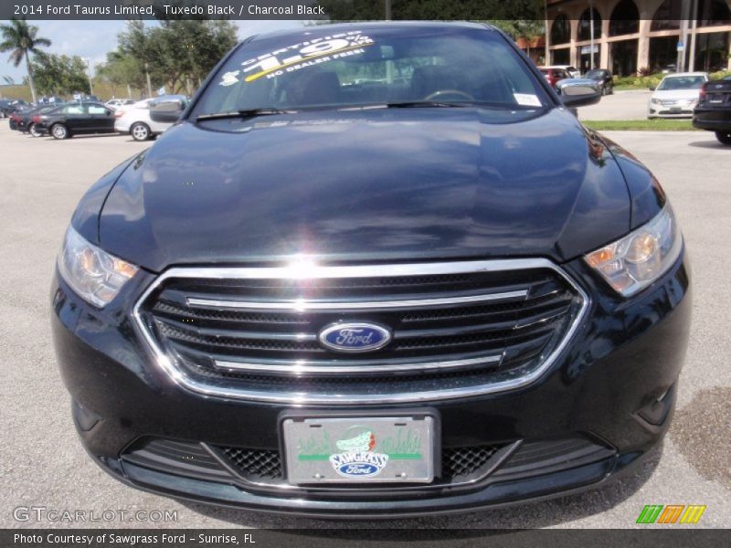 Tuxedo Black / Charcoal Black 2014 Ford Taurus Limited