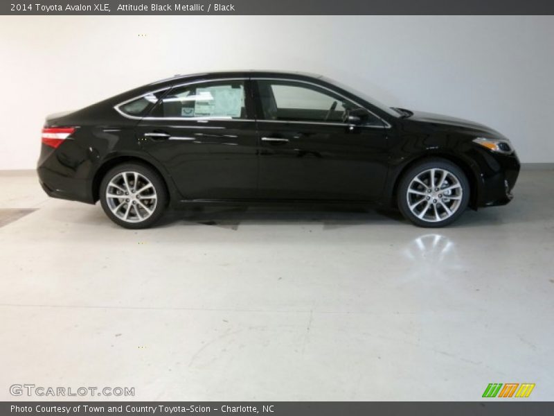 Attitude Black Metallic / Black 2014 Toyota Avalon XLE