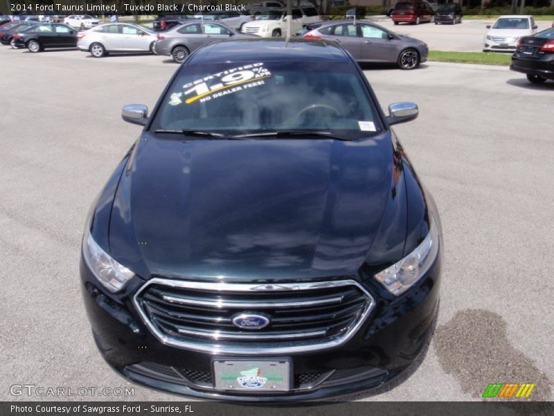 Tuxedo Black / Charcoal Black 2014 Ford Taurus Limited