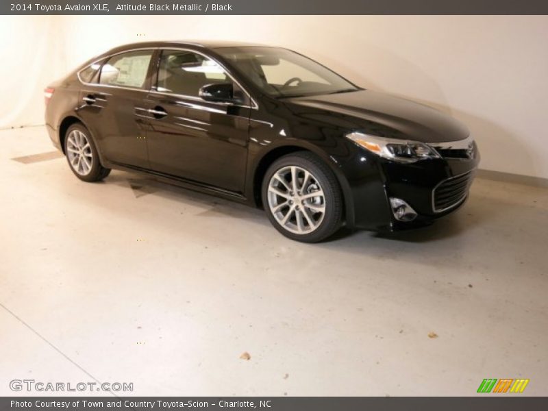 Attitude Black Metallic / Black 2014 Toyota Avalon XLE