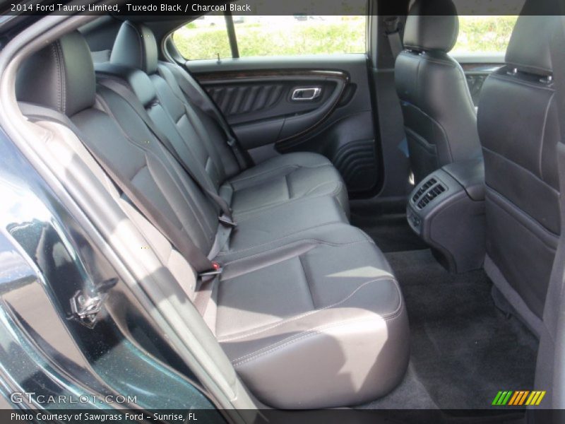 Tuxedo Black / Charcoal Black 2014 Ford Taurus Limited