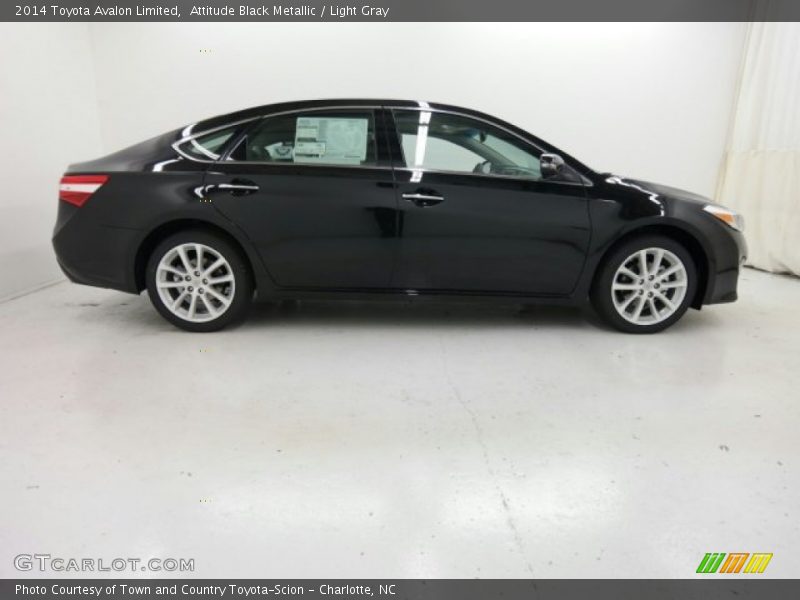 Attitude Black Metallic / Light Gray 2014 Toyota Avalon Limited