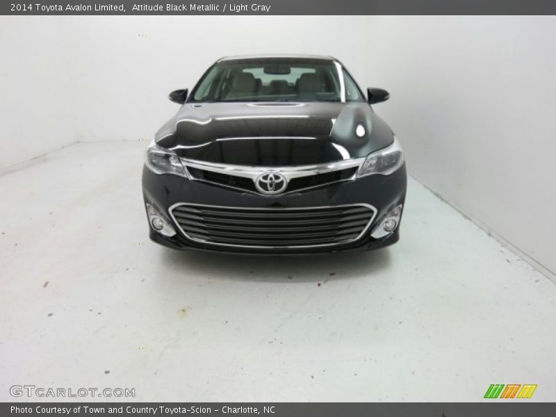 Attitude Black Metallic / Light Gray 2014 Toyota Avalon Limited