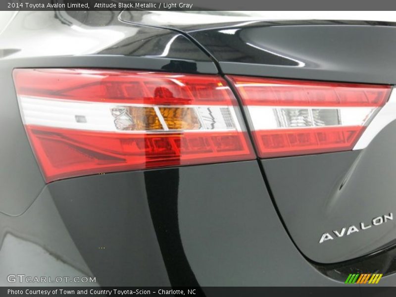 Attitude Black Metallic / Light Gray 2014 Toyota Avalon Limited