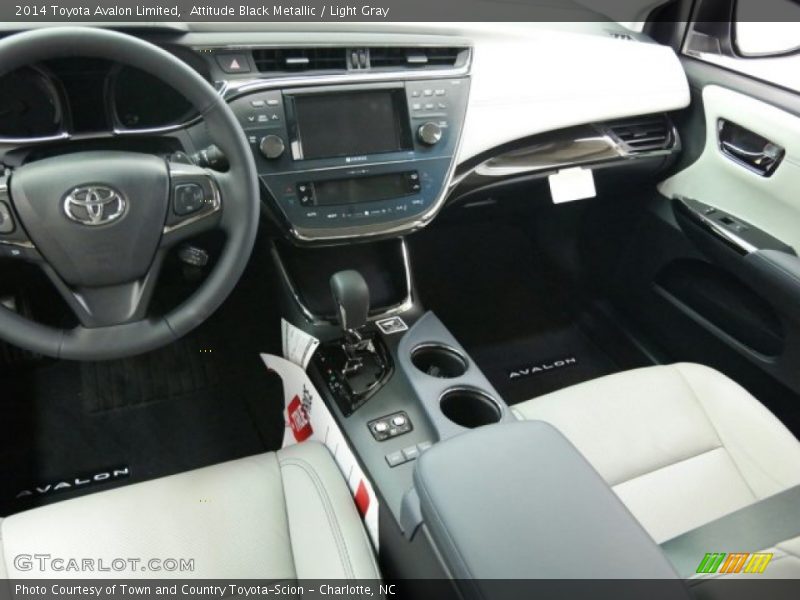 Attitude Black Metallic / Light Gray 2014 Toyota Avalon Limited