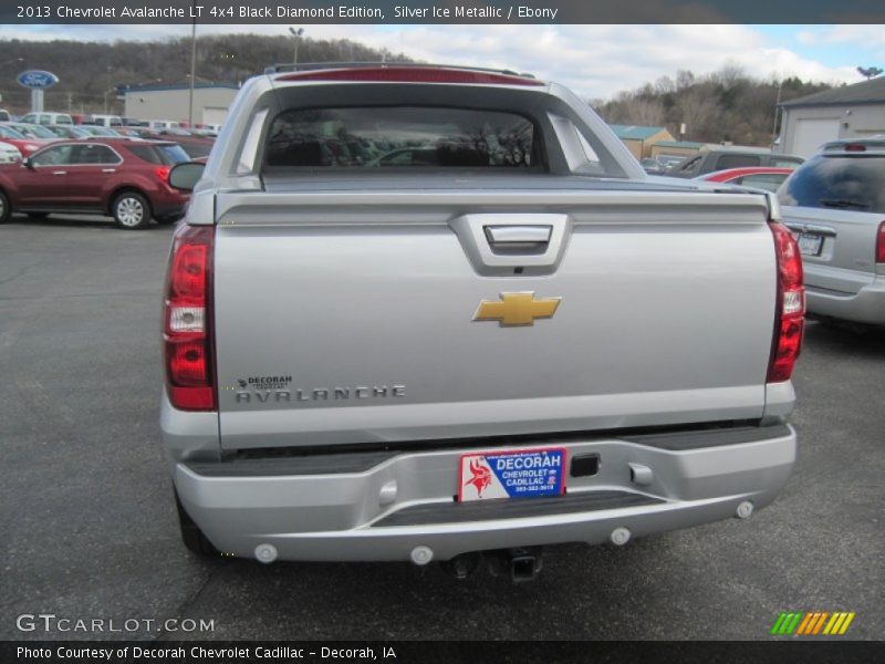 Silver Ice Metallic / Ebony 2013 Chevrolet Avalanche LT 4x4 Black Diamond Edition