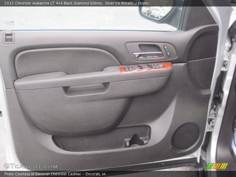 Silver Ice Metallic / Ebony 2013 Chevrolet Avalanche LT 4x4 Black Diamond Edition