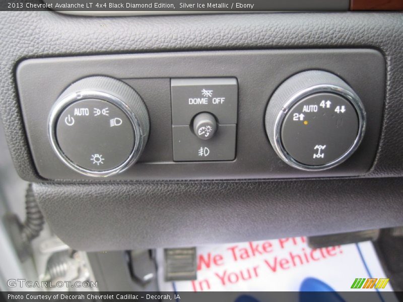 Silver Ice Metallic / Ebony 2013 Chevrolet Avalanche LT 4x4 Black Diamond Edition